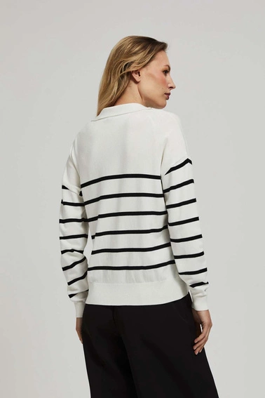 Sweter w paski z kołnierzykiem perłowo-czarny