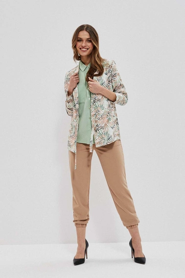 Marynarka w tropikalny wzór