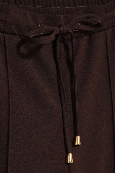 Cygaretki z nogawką w kant