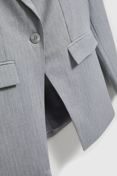 Marynarka jednorzędowa w delikatne paski szara