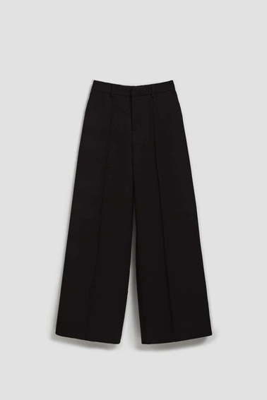 Spodnie w kant z szerokimi nogawkami i średnim stanem czarne