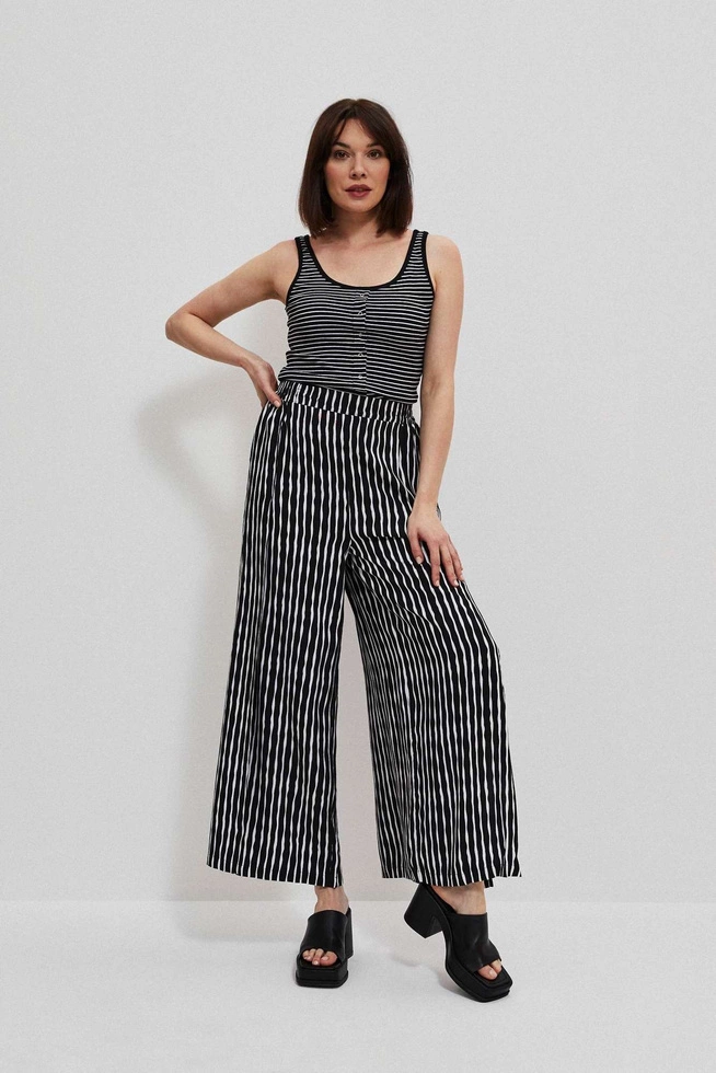 Top w paski z guzikami czarno-biały