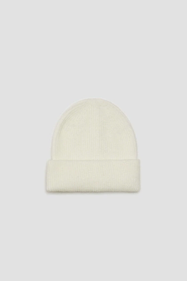 Dzianinowa czapka perłowa