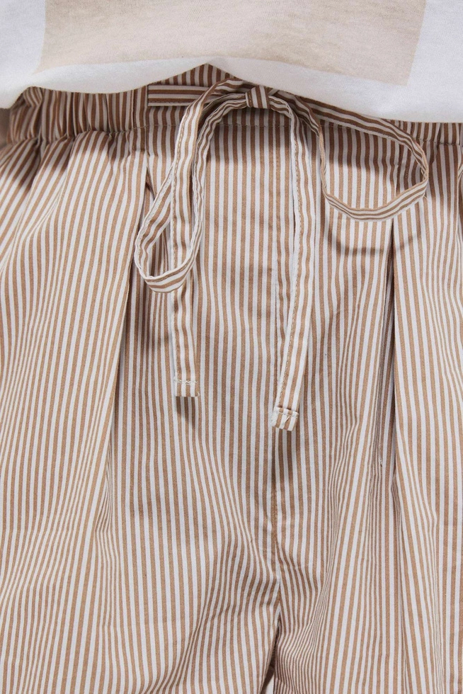 Bawełniane szorty w paski perłowo brązowa