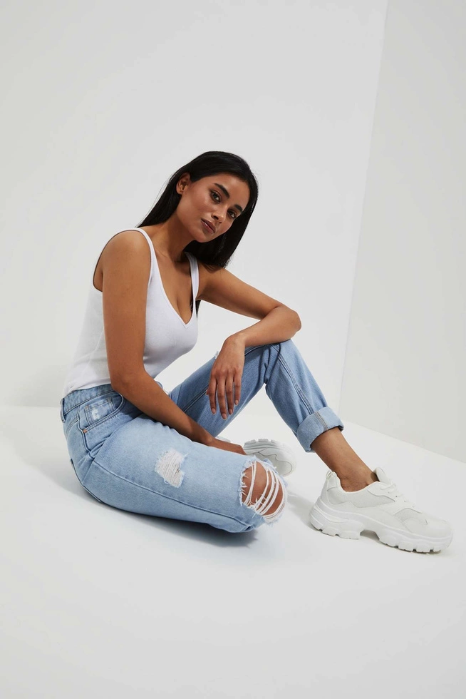 Jeansy mom fit z przetarciami błękitne