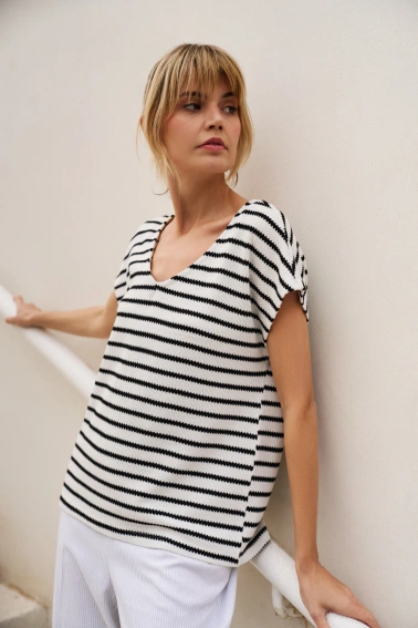 Bluzka w paski biała