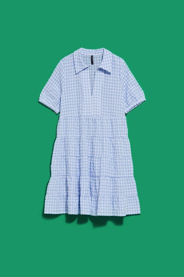 Rozkloszowana sukienka w kratę