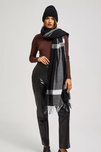 Prążkowana czapka czarna