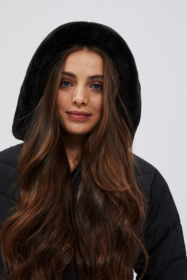 Kurtka z ocieplanym kapturem