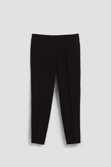 Spodnie w kant z nogawką 7/8 czarne