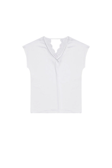 Bluzka z koronką na plecach