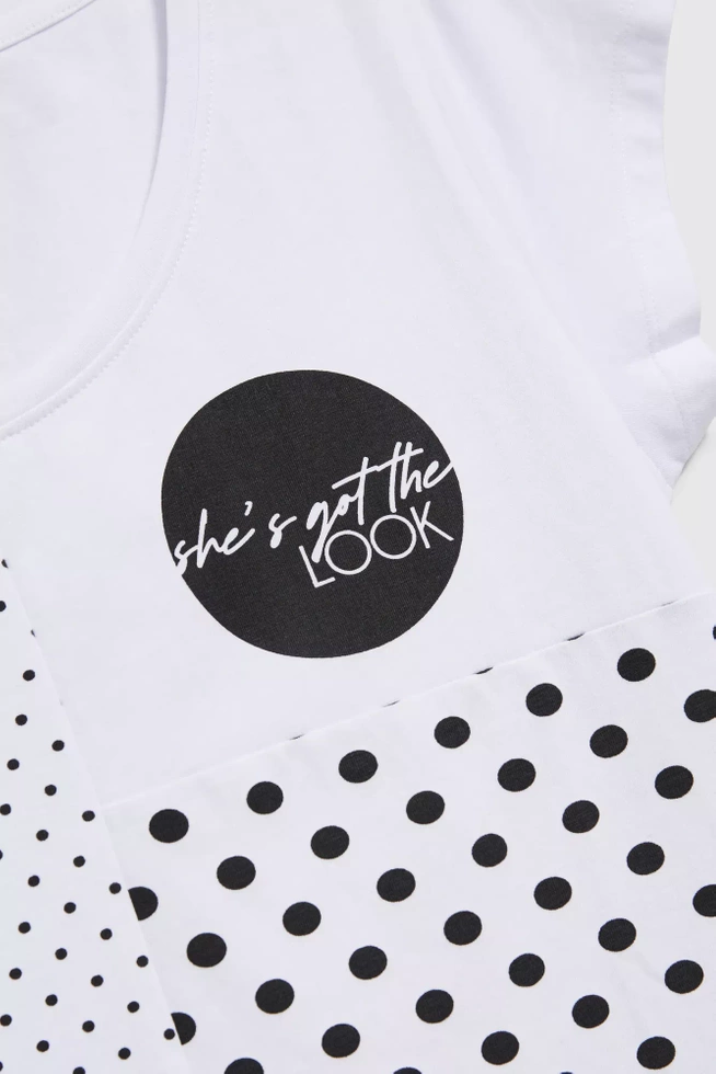 Bluzka ze wzorem koropek i krótkimi rękawami biała