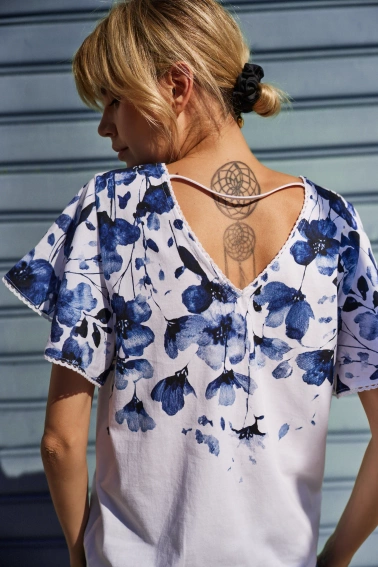 Bawełniana bluzka w kwiaty biała