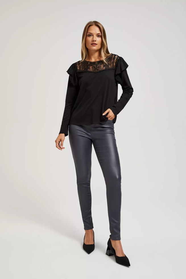 Bluzka z koronką czarna