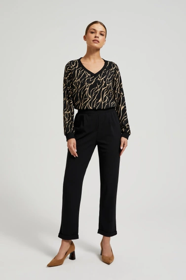 Wiskozowa koszula z dekoltem w serek czarna