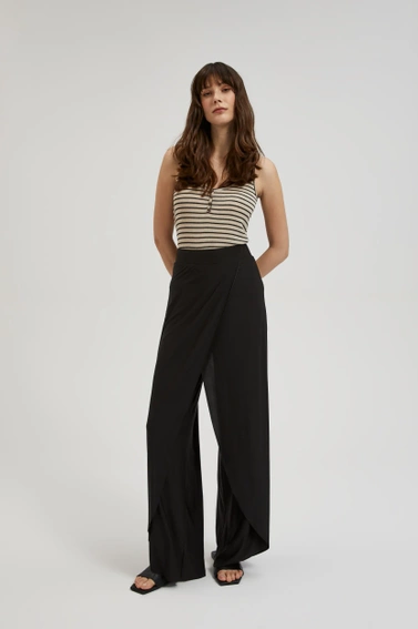 Dopasowany top w paski beżowy