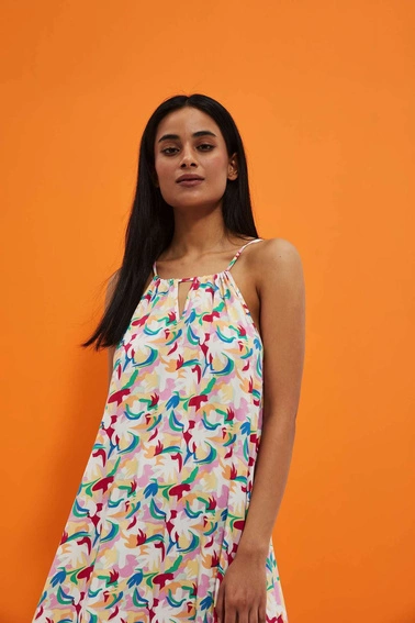 Wzorzysta sukienka na ramiączka