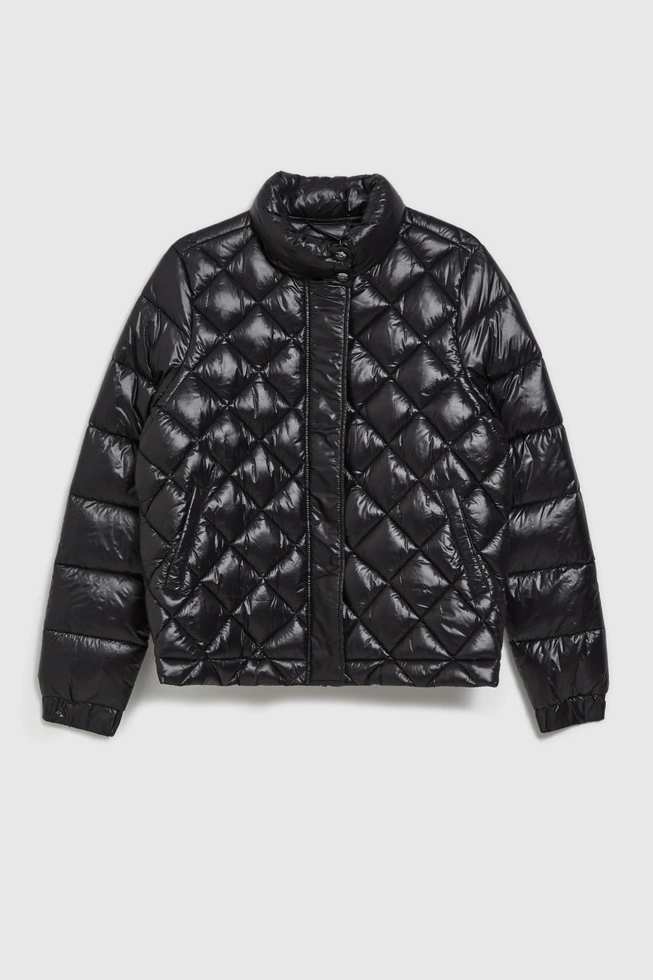 Krótka, pikowana kurtka czarna