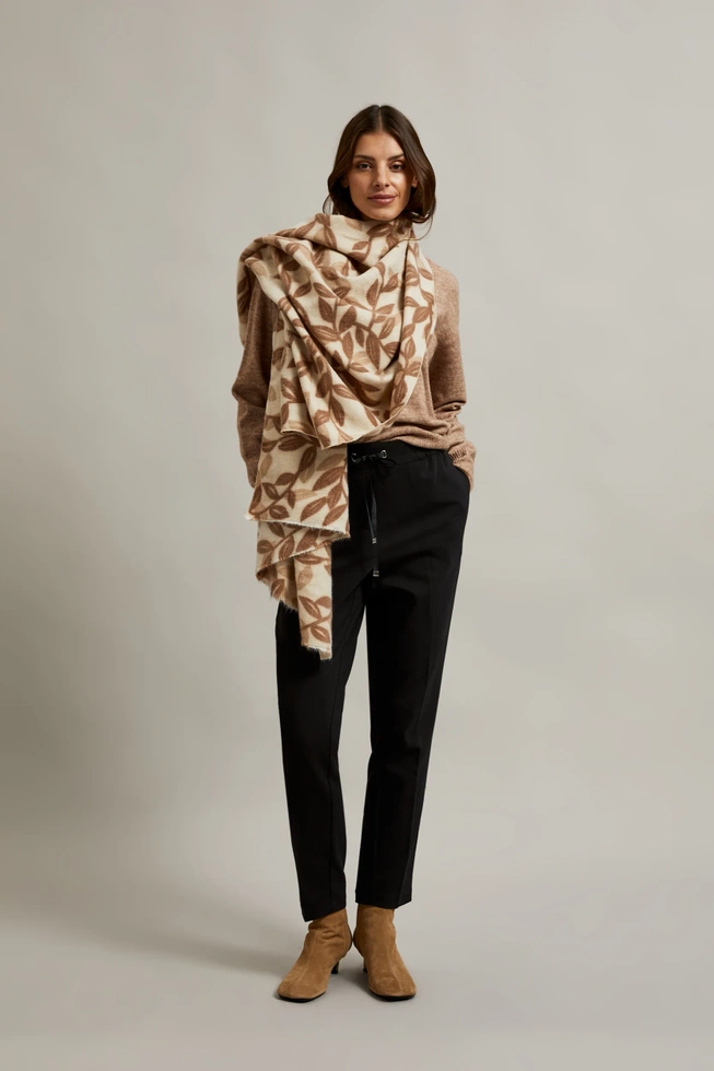 Szalik z wzorem kwiatów beżowy