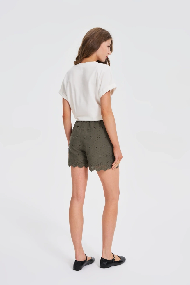 Bawełniane szorty oliwkowe