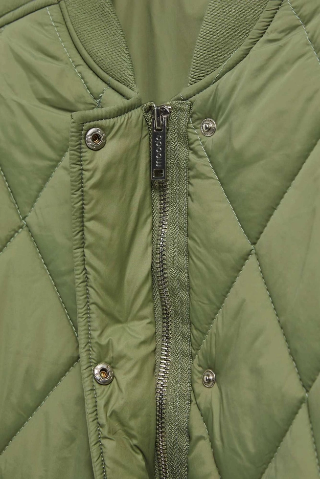 Długa pikowana kurtka oliwkowa
