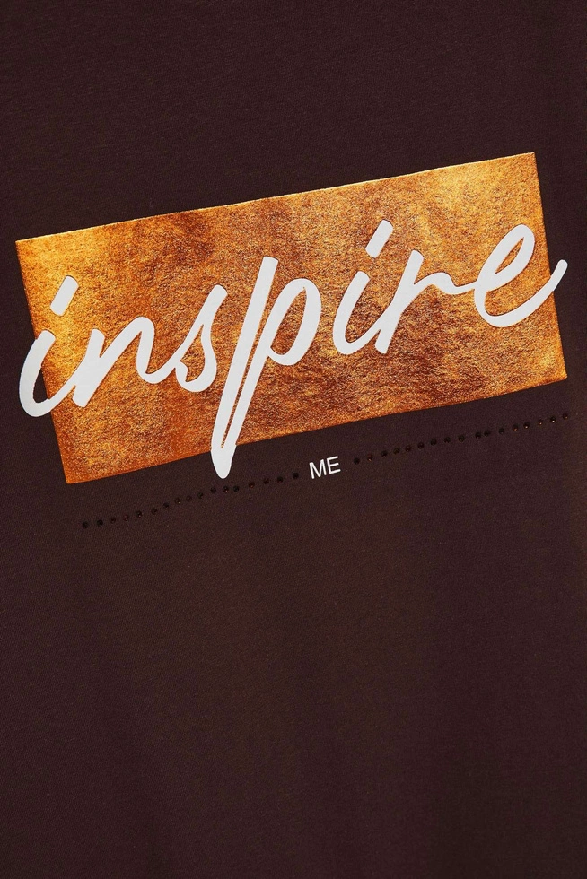 T-shirt z napisem ciemnbrązowy