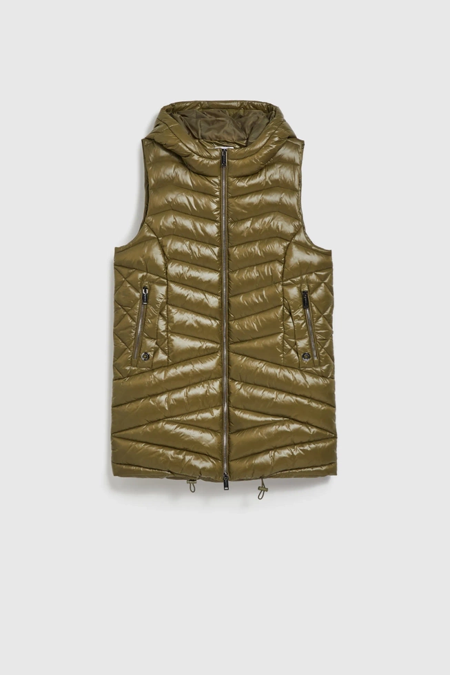 Pikowana kamizelka zapinana na zamek oliwkowa