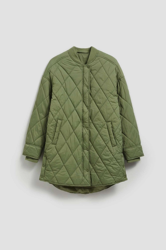 Długa pikowana kurtka oliwkowa