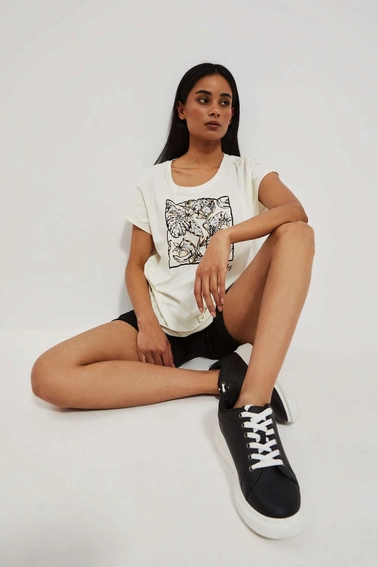 T-shirt z roślinnym nadrukiem perłowy