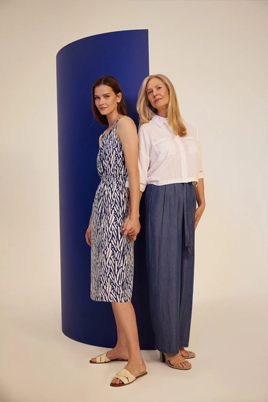 Wiskozowa sukienka niebieska