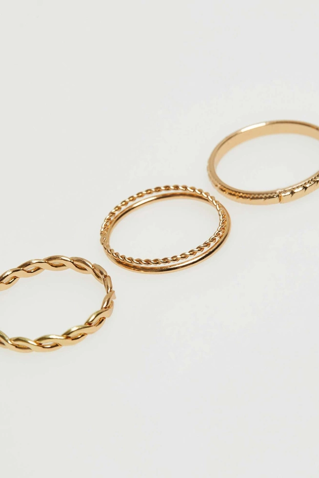 Zestaw eleganckich pierścionków