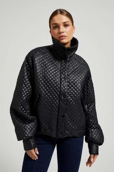Krótka pikowna kurtka czarna