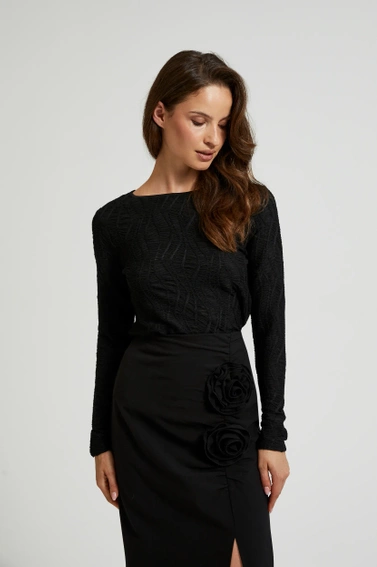 Dopasowana bluzka z dekoltem w łódkę czarna