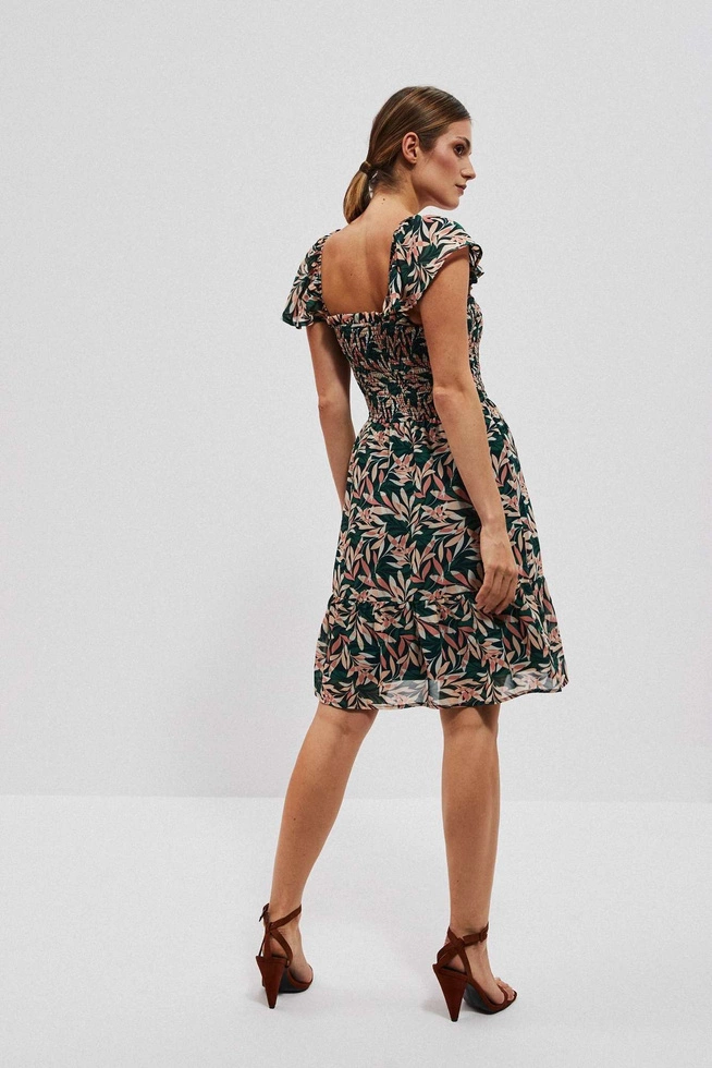 Sukienka z roślinnym wzorem