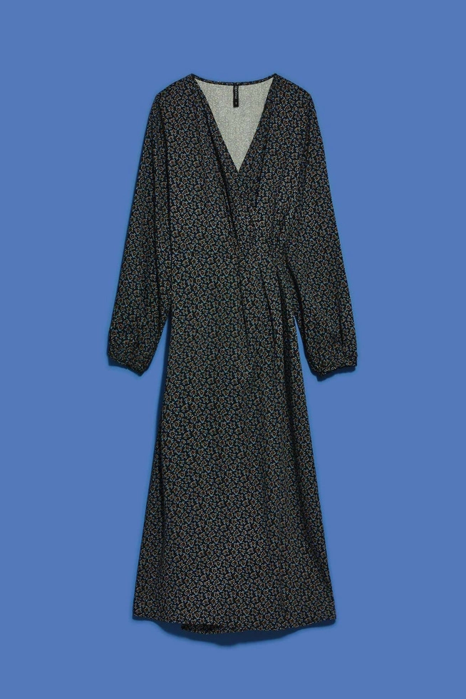 Sukienka midi wiązana w talii