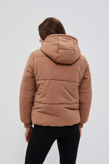 Krótka pikowna kurtka