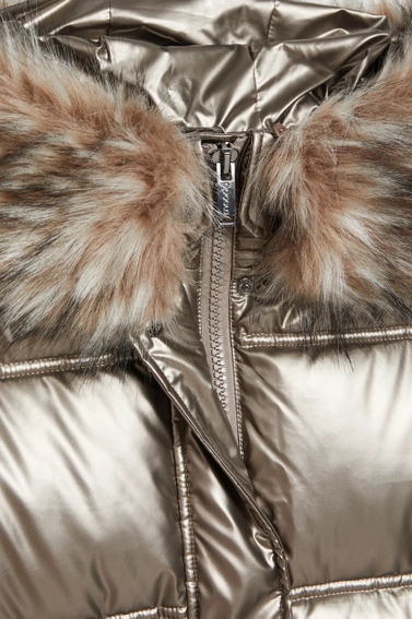 Metaliczna kurtka z futrzanym kapturem beżowa