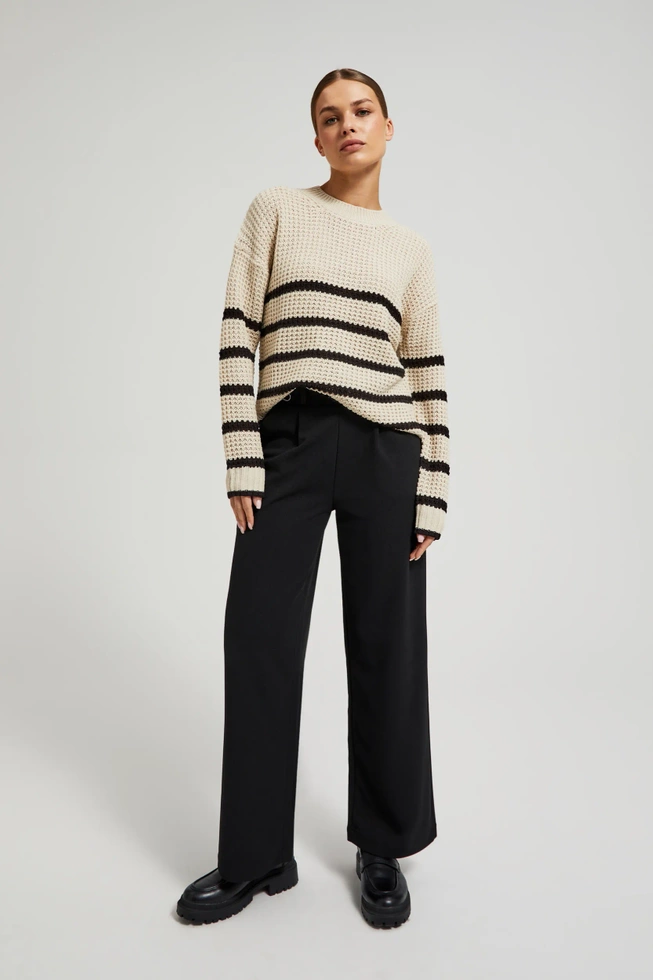 Sweter w paski z okrągłym dekoltem ciemnobeżowy