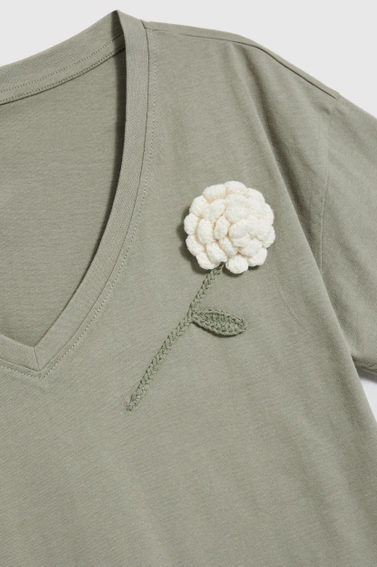 Bluzka z szydełkową aplikacją oliwkowa