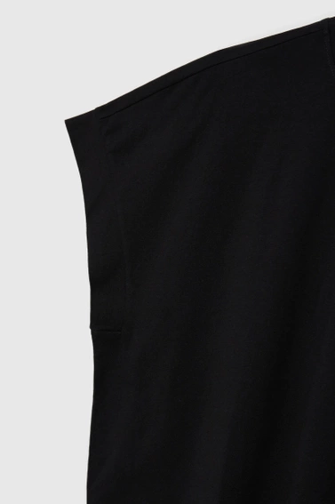 Bluzka z zamkiem na plecach czarna