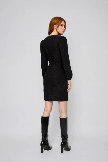 Sukienka z dekoltem czarna