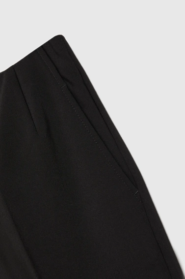 Gładkie spodnie w kant czarne 