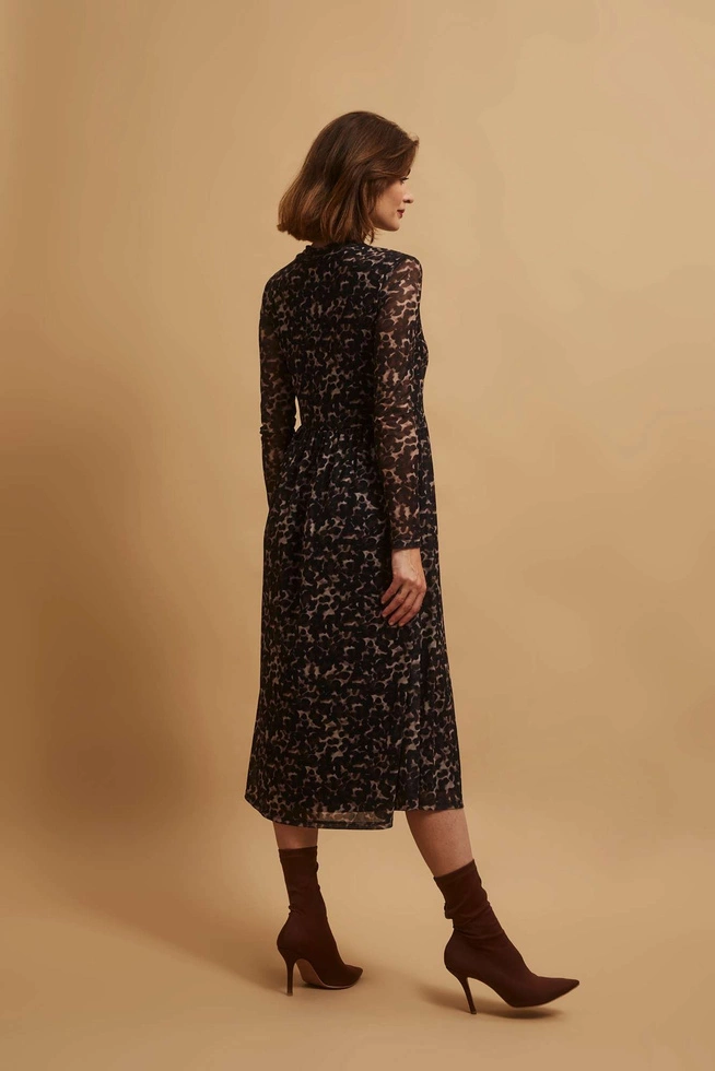 Sukienka midi w panterkę beżowa