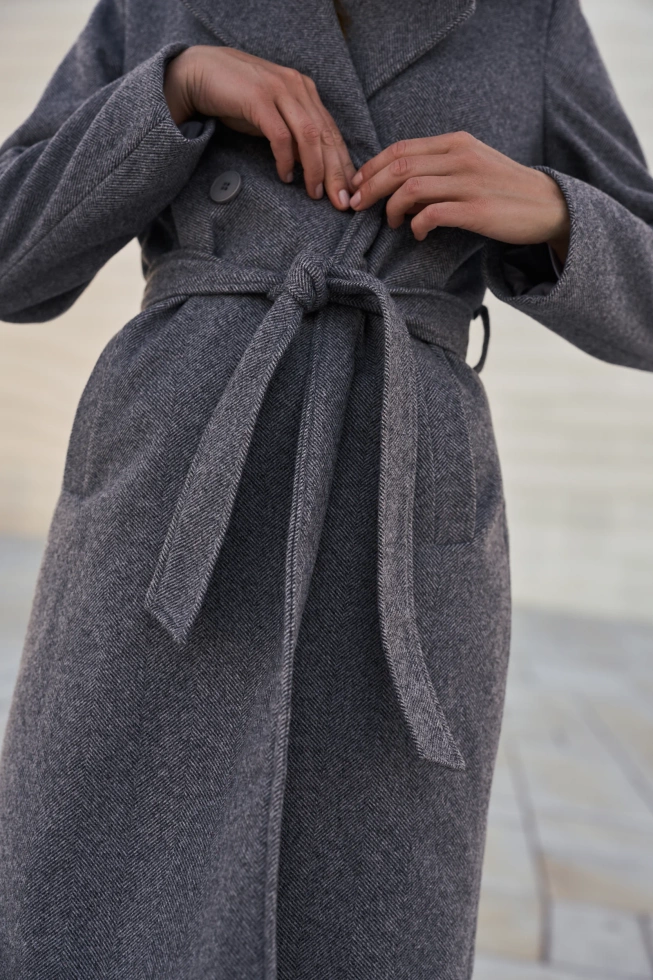 Płaszcz z paskiem szary