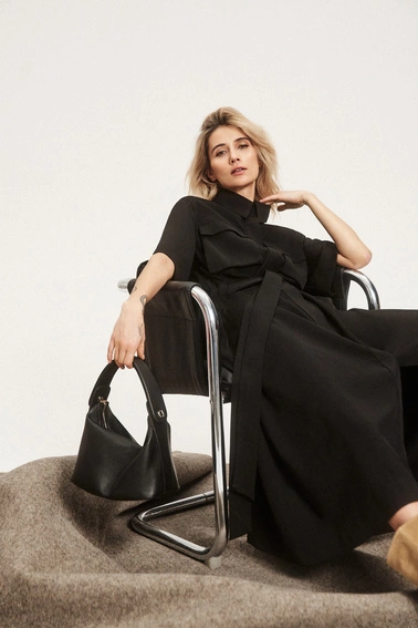 Czarna torebka z podwójnym uchwytem czarna