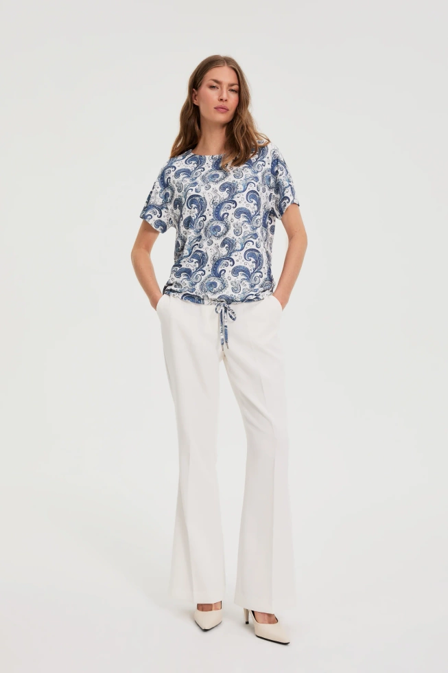 Bluzka z wzorem paisley biała