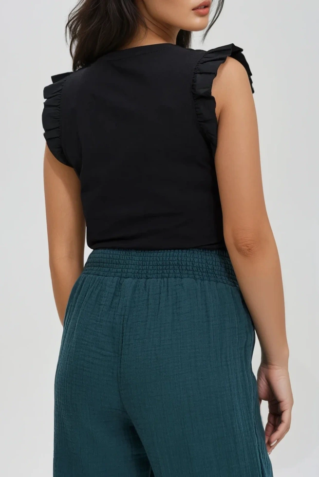 Bluzka z falbankami na ramionach czarna