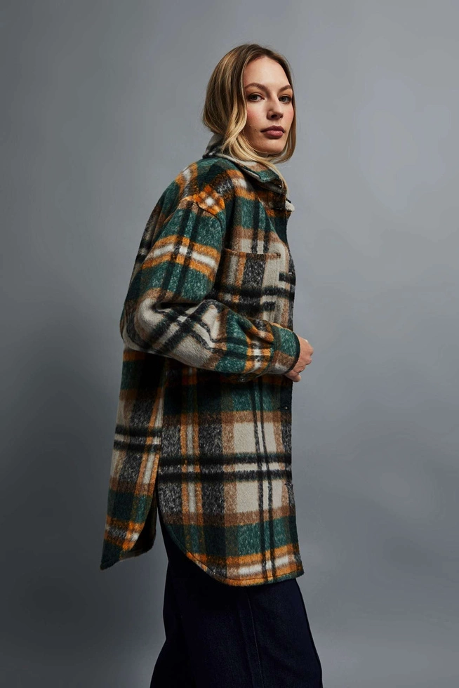 Koszulowa kurtka w kratę ciemnobeżowa