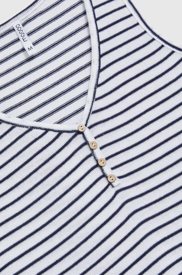 Top w paski z guzikami biały