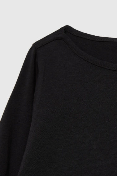 Dopasowana bluzka z długimi rękawami czarna